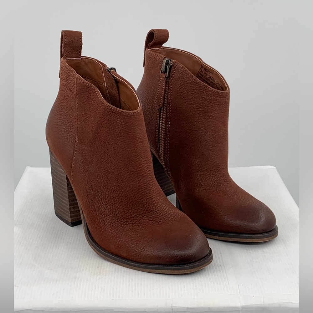 NWT BP Lance Leather Block Heel Bootie Ankle Boots